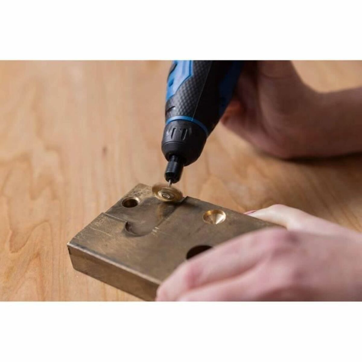 V3HA2B452428596301117F5DD05F2260407R7269438P3