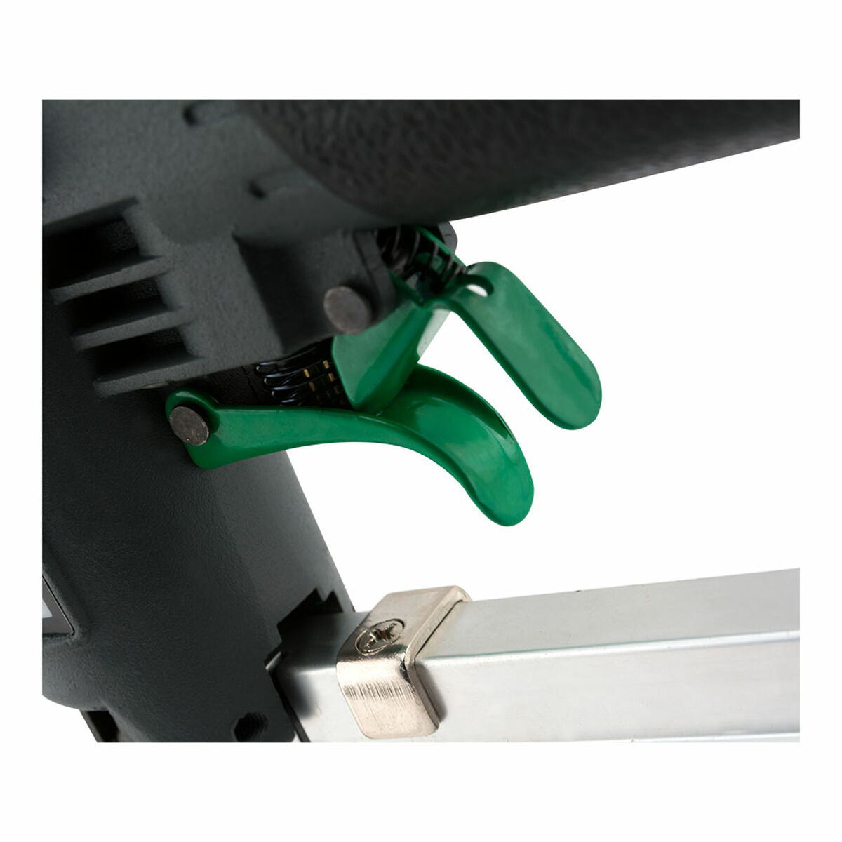 V3HF9DA038F4A205750E8034D3CE2B5E08DR6799785P5