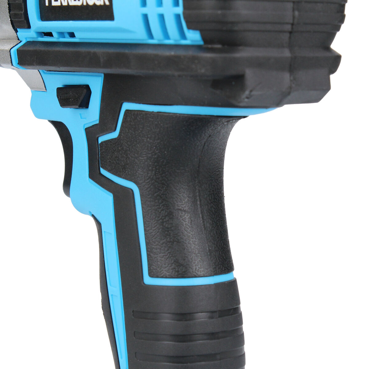 V6HC52F0EC00EF381A72A3684680CE2A9F5R4162913P8